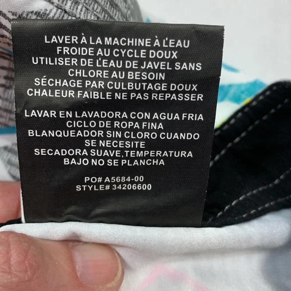 NWT O’Neil Kids Board Shorts SZ 26 - Picture 6 of 9